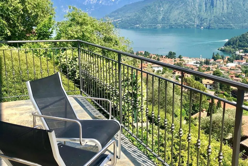 Lenno Panoramica Private Villa Sleeps 8-By Italian Apartments 0*,  イタリア