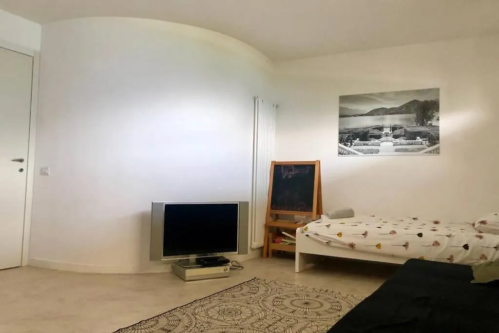 Lenno Panoramica Private Villa Sleeps 8-By Italian Apartments