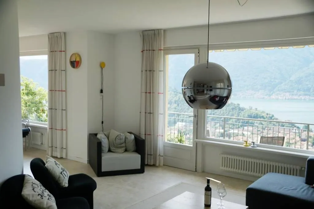 Lenno Panoramica Private Villa Sleeps 8-By Italian Apartments イタリア