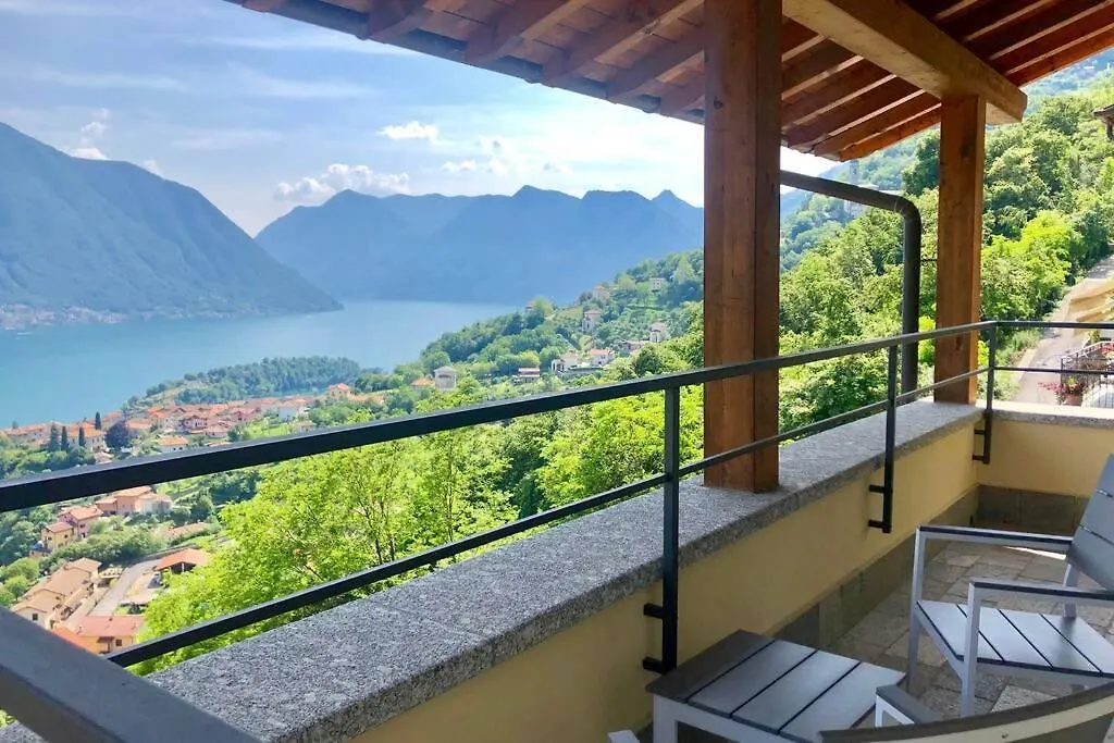 Lenno Panoramica Private Villa Sleeps 8-By Italian Apartments イタリア